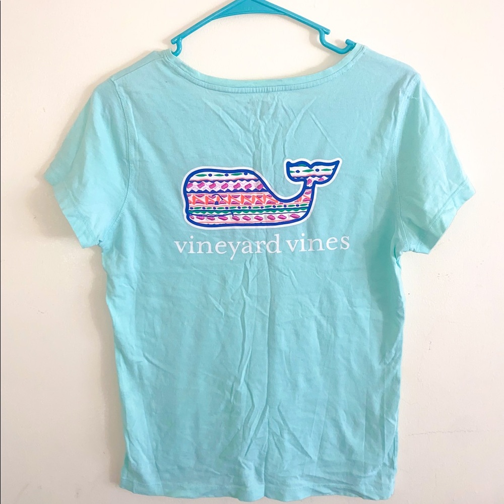 Vineyard vines T shirt